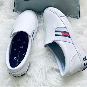 tommy hilfiger women's fin 2 sneakers